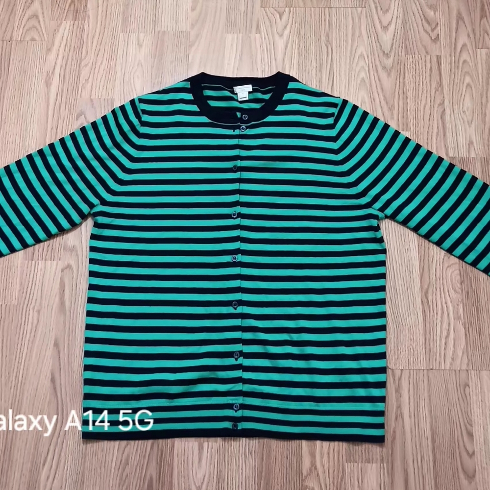 J CREW The CARYN Cardigan Women's XL Long Sleeve Front Button Sweater - Picture 3 of 8